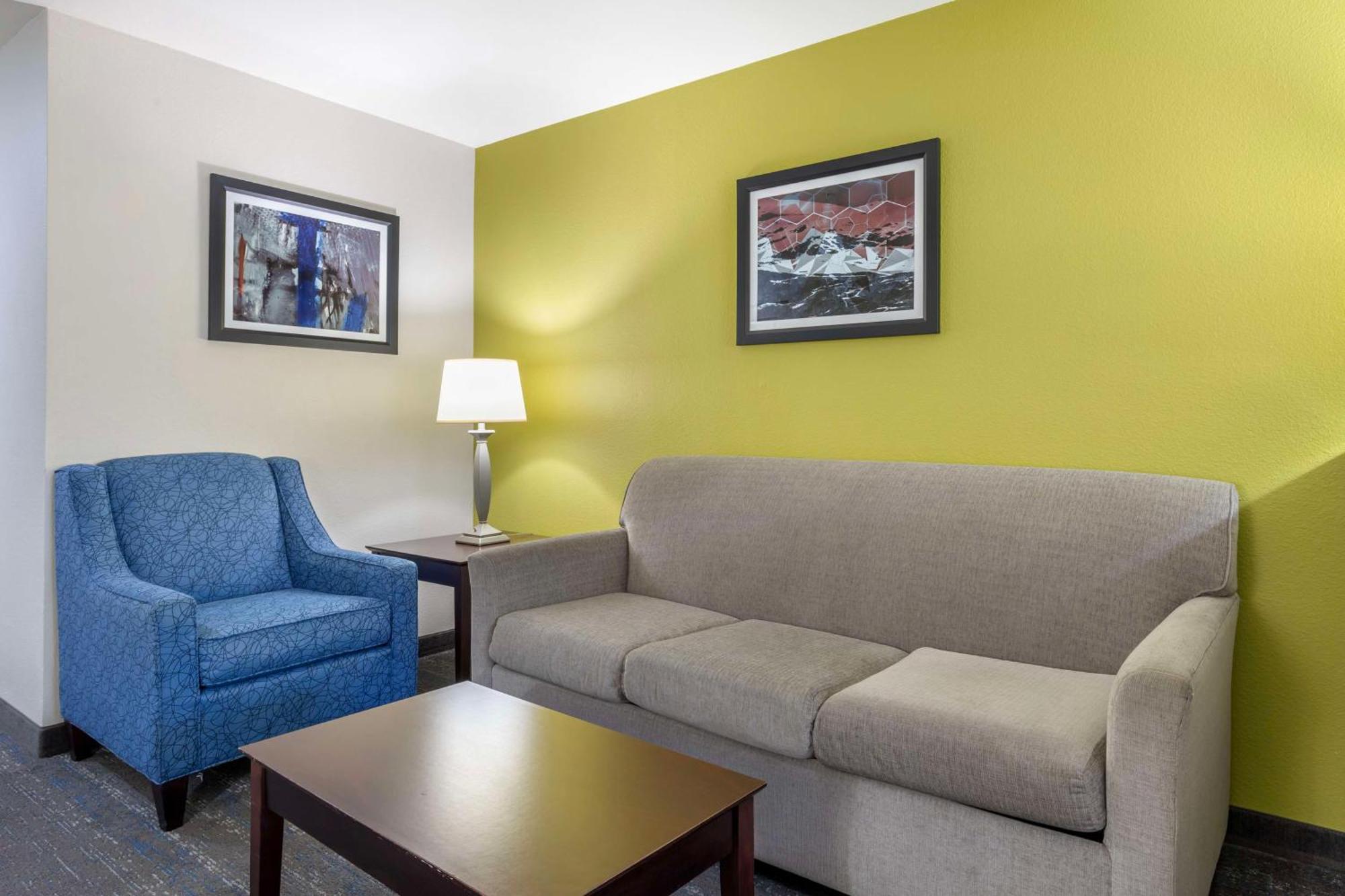 Best Western Plus Mansfield Inn And Suites Exterior photo