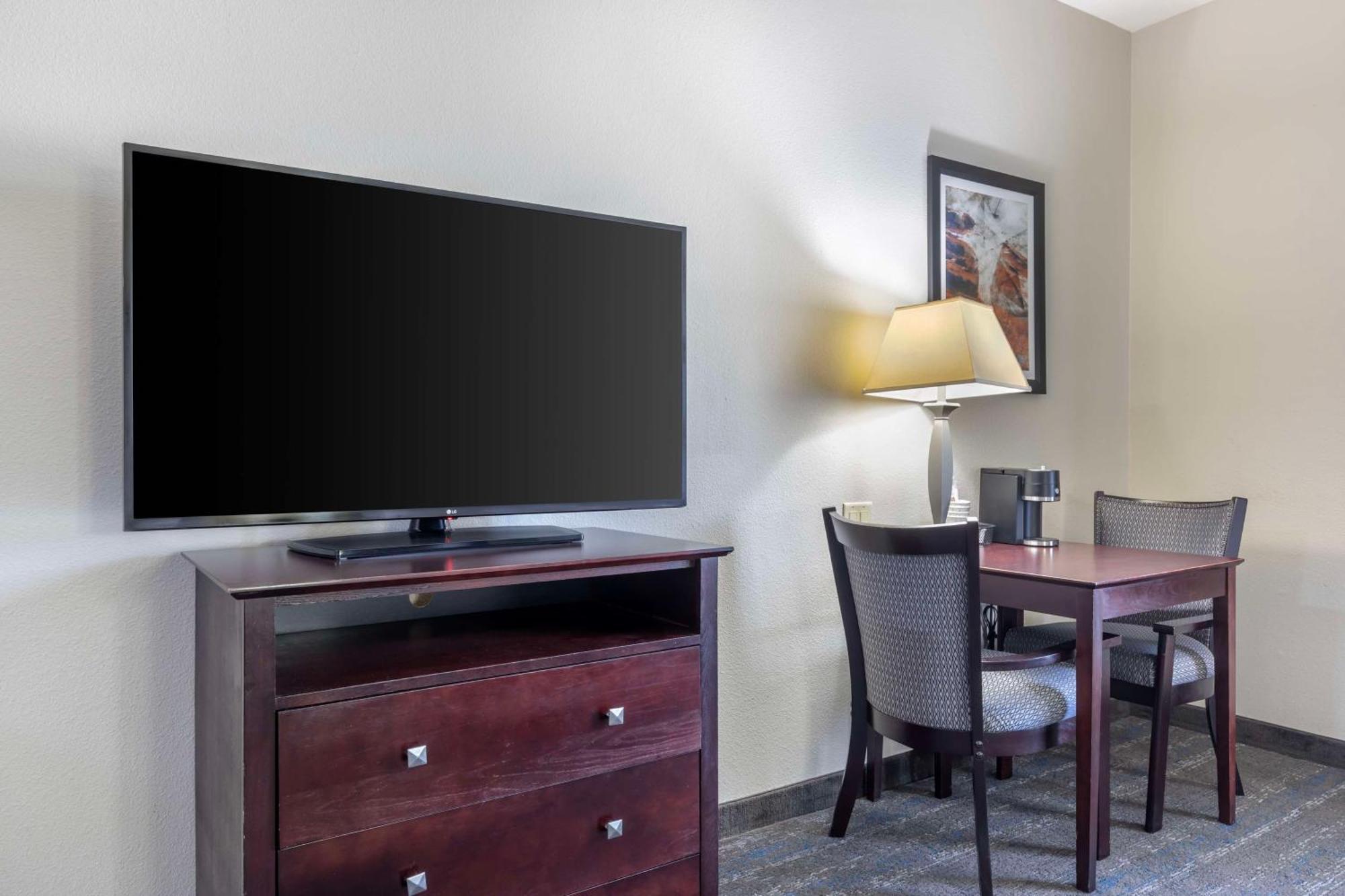 Best Western Plus Mansfield Inn And Suites Exterior photo